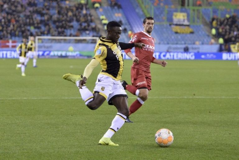 Coach of Vitesse Sees Similarities In Nigerian Winger Hilary Hong And Liverpool Star Sadio Mane