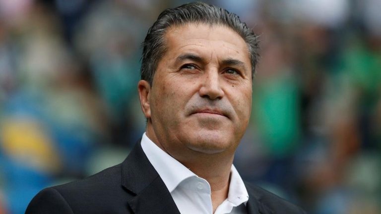 Super Eagles Coach Designate Peseiro Seeks Audience With Rohr, Wants Three Months Salary In Advance