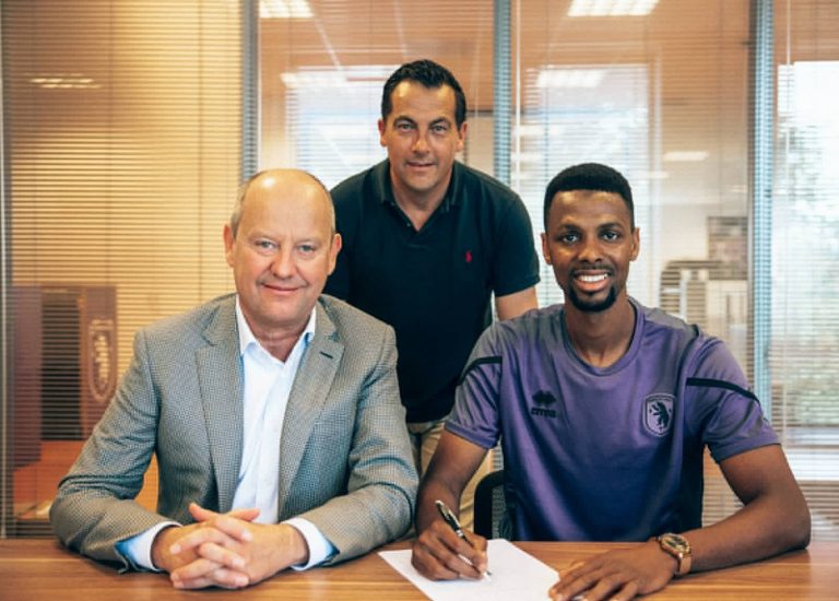 Belgium Side K Beerschot Announce Signing Of Out Of Favour Super Eagles Midfielder